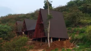Kontraktor Pembuatan Villa Kayu Kabupaten Banyumas PER METER